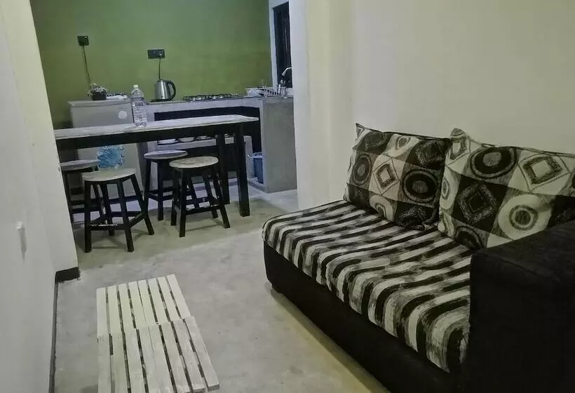 Hotelli Sithila Villa