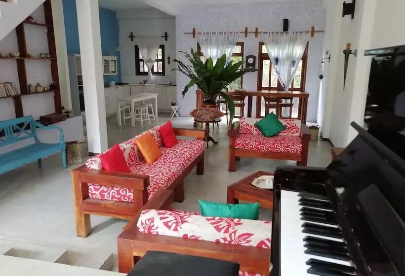 Hotelli Sithila Villa