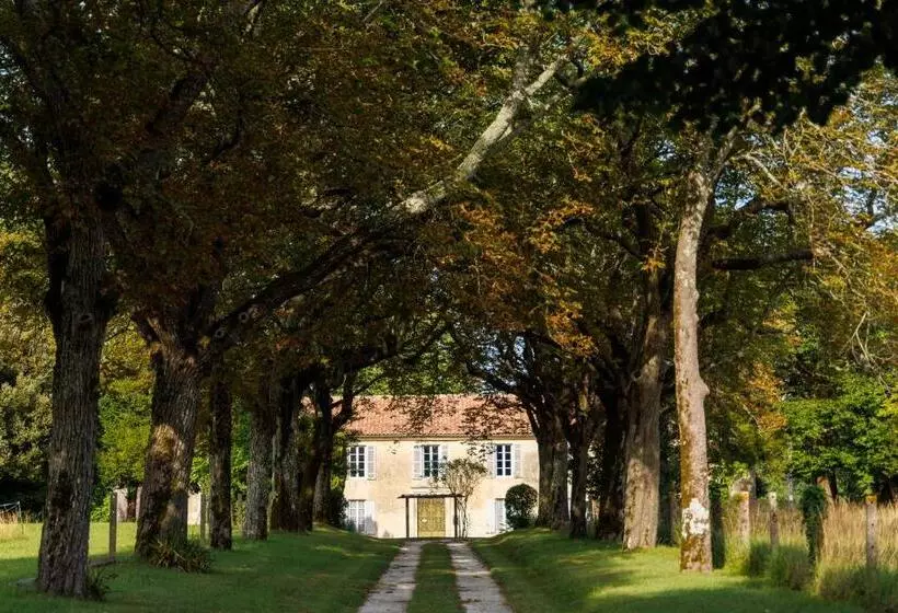 Aamiaismajoitus (B&B) Domaine De Seugnac