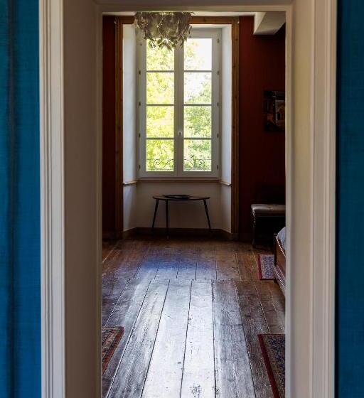 مبيت وإفطار Domaine De Seugnac