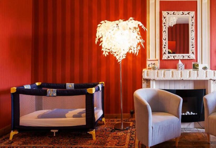 مبيت وإفطار Domaine De Seugnac