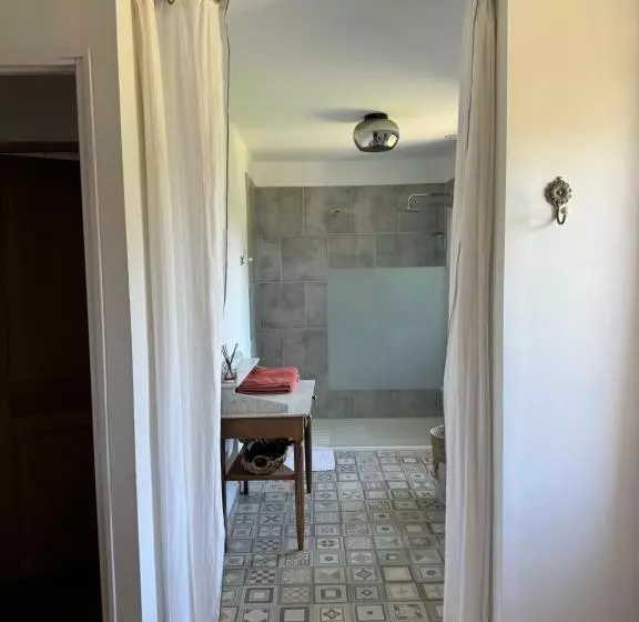 Aamiaismajoitus (B&B) Le Domaine De Coat Rogan La Chambre Romantique