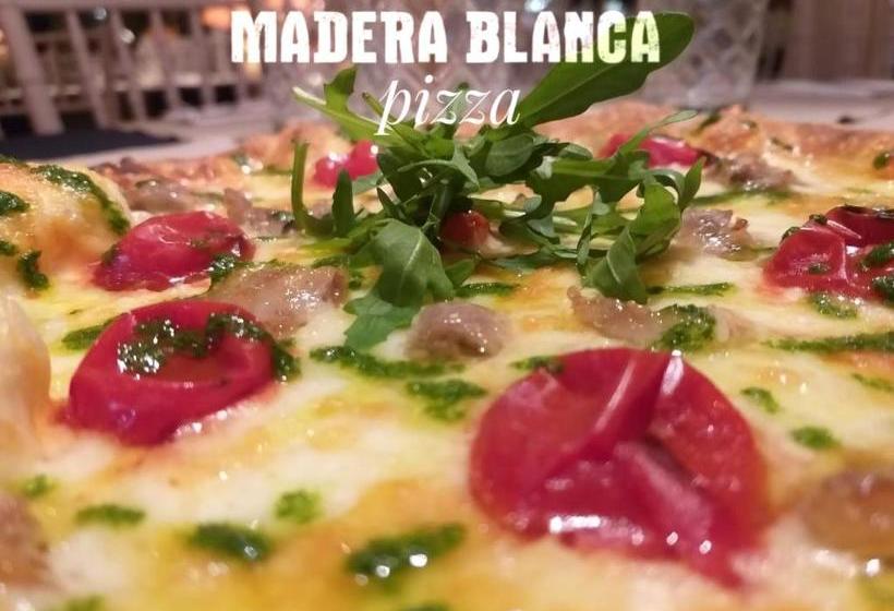 ベッドアンドブレックファースト Madera Blanca