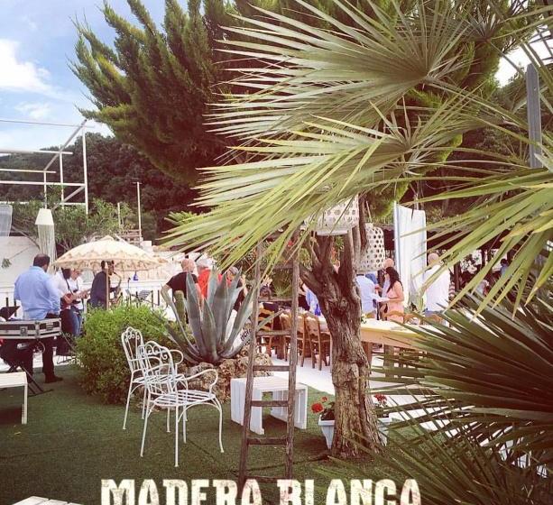 ベッドアンドブレックファースト Madera Blanca