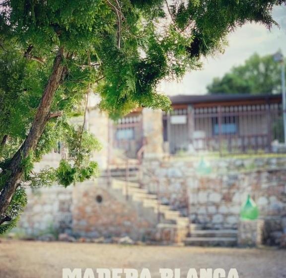 ベッドアンドブレックファースト Madera Blanca