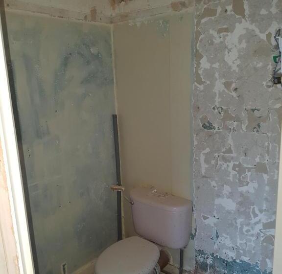 민박 Rosie Flanagan's