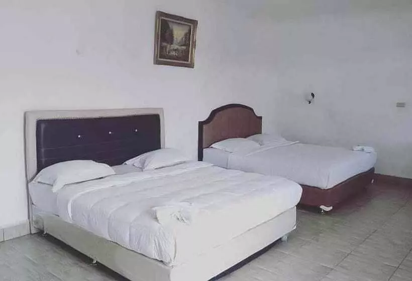 Hotelli 78 Parapat Mitra Reddoorz