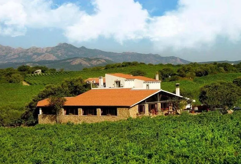هتل Agriturismo Vermentino
