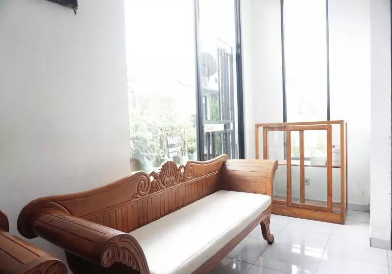 ホテル Oyo 3843 Medical Kost Syariah