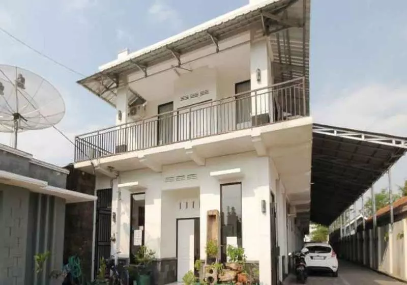 ホテル Oyo 3843 Medical Kost Syariah