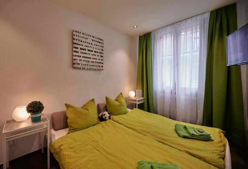 פנסיון Da Maurizio Suites