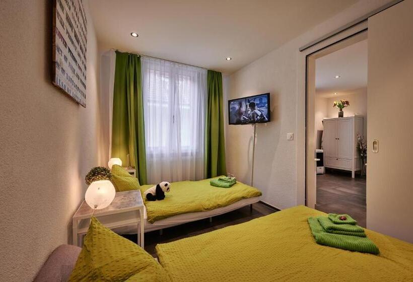 פנסיון Da Maurizio Suites