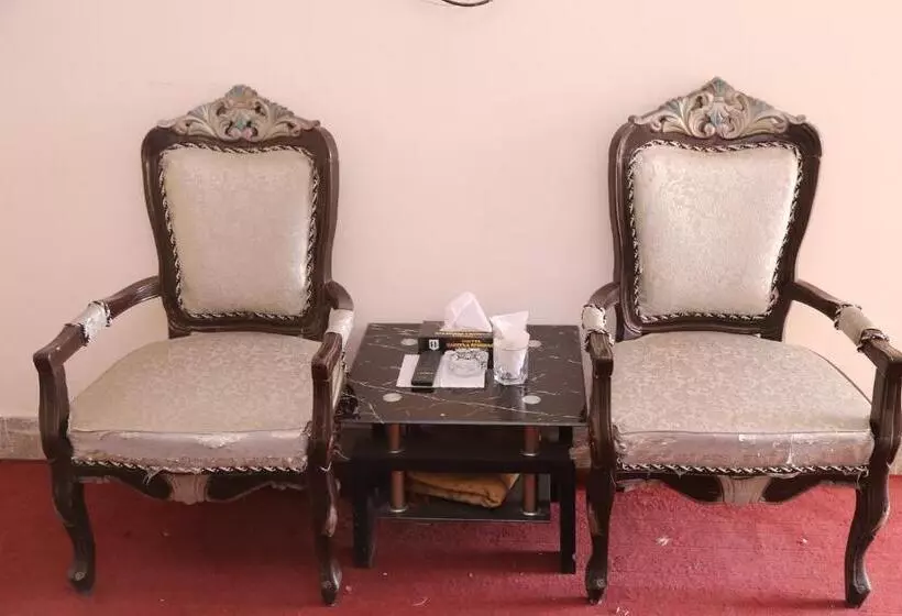 پانسیون Sareena Residence