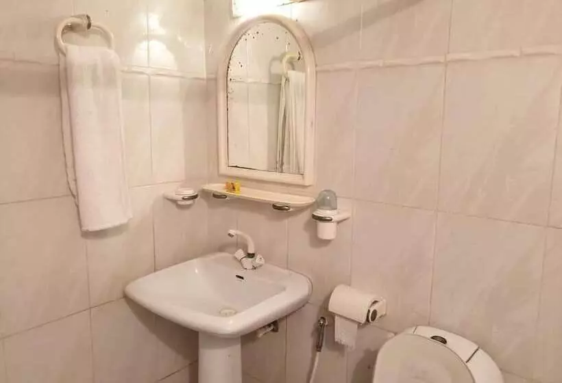 پانسیون Sareena Residence