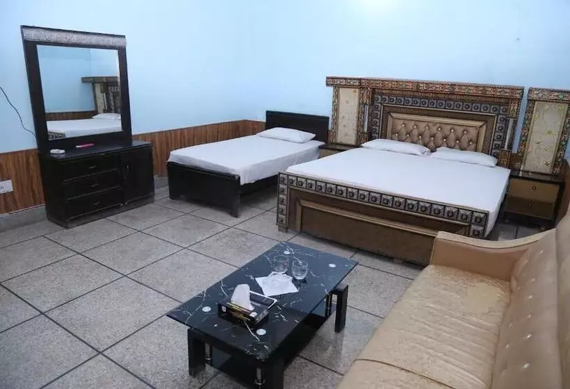 پانسیون Sareena Residence