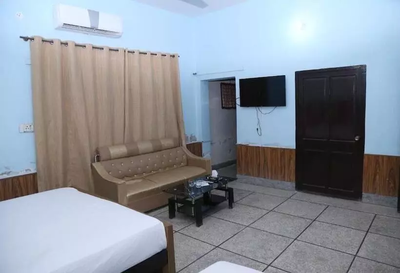پانسیون Sareena Residence