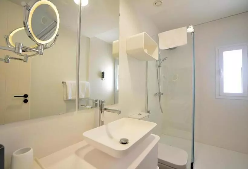 Plaza Mina Suites   Adults Recommended By Luxury Suites Cadiz
