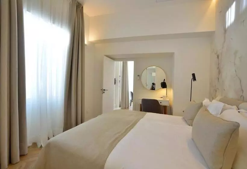Plaza Mina Suites   Adults Recommended By Luxury Suites Cadiz