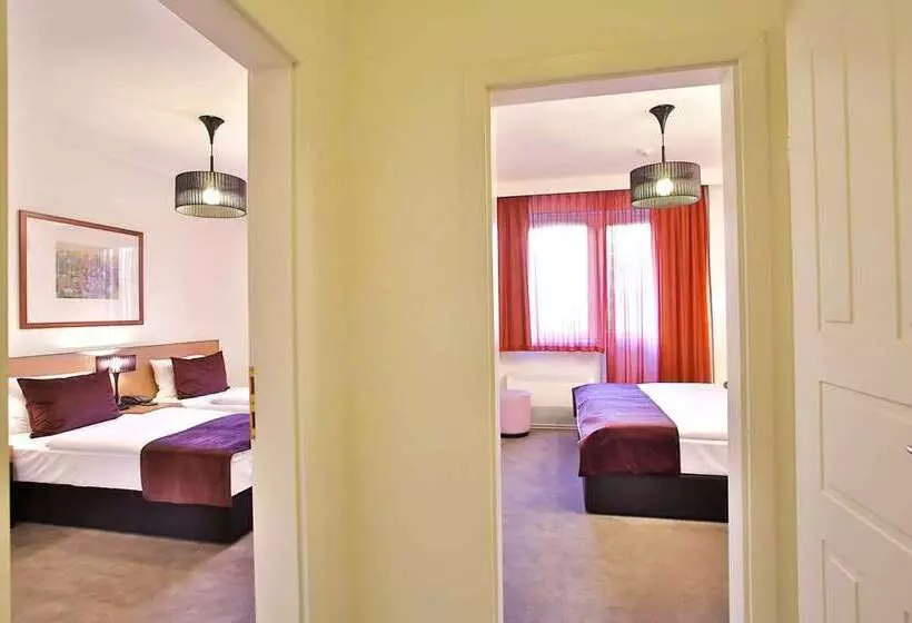 Adina Apartment Hotel Budapest
