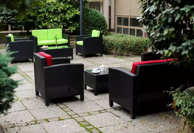 Adina Apartment Hotel Budapest