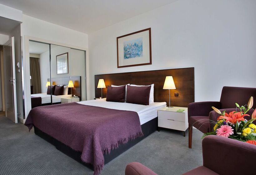 Adina Apartment Hotel Budapest