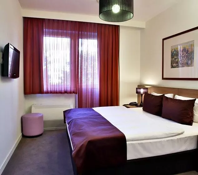 Adina Apartment Hotel Budapest