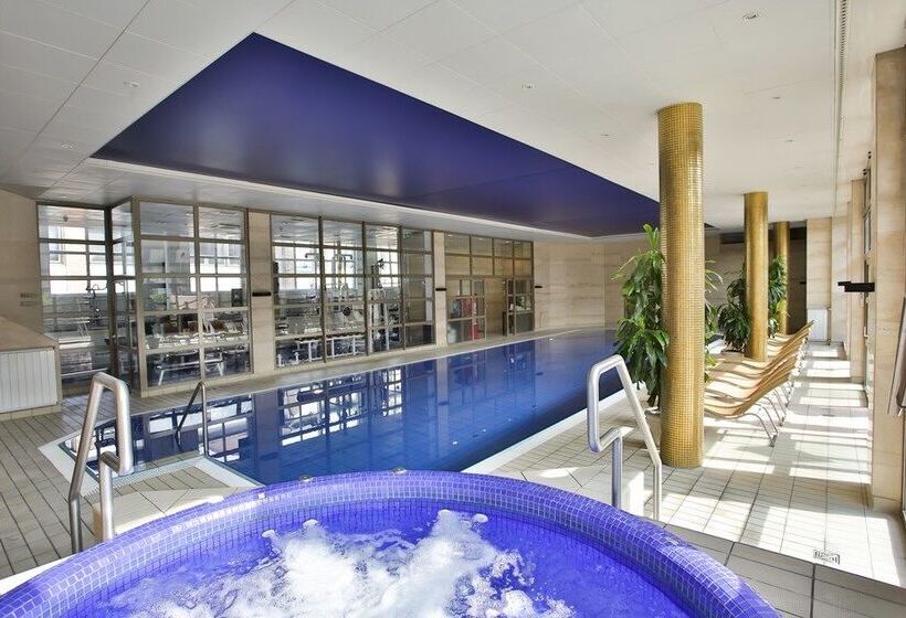 Adina Apartment Hotel Budapest