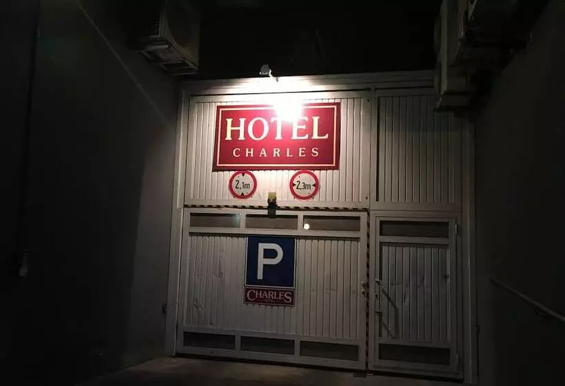 호텔 Charles