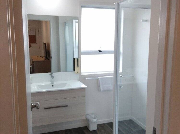 Hotel Colonial On Gladstone