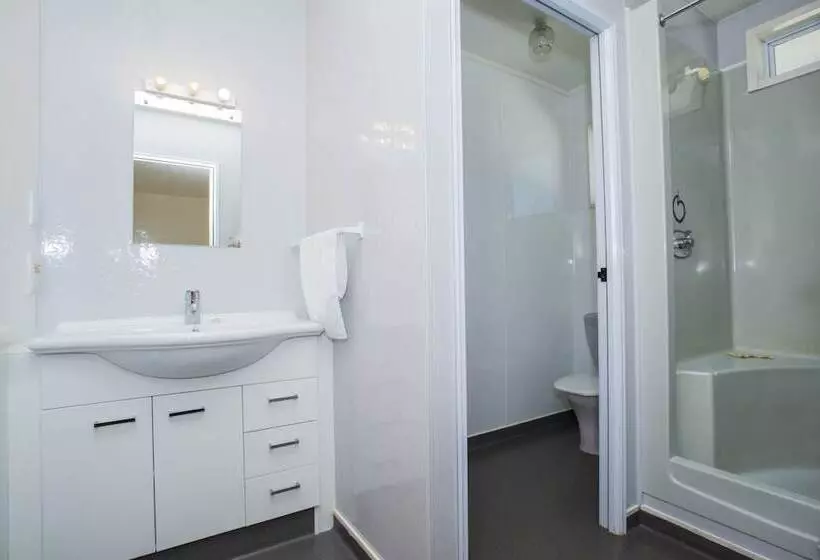 ホテル Colonial On Gladstone