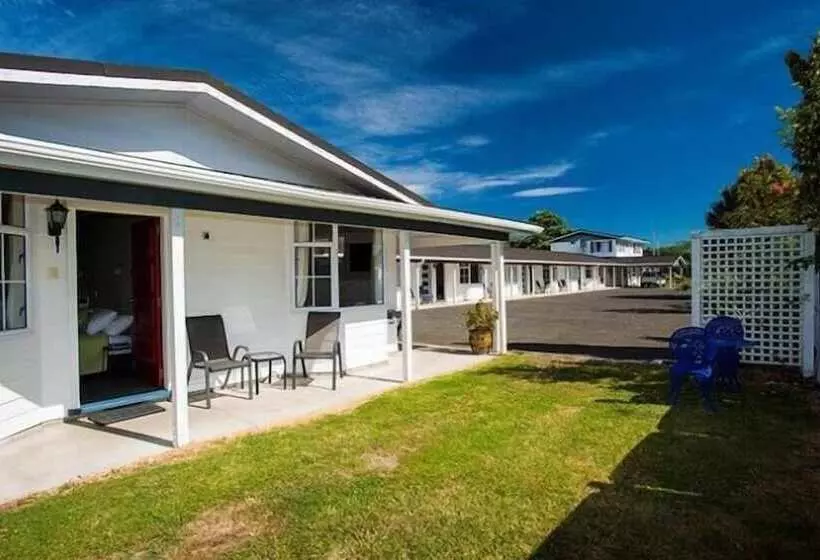 ホテル Colonial On Gladstone