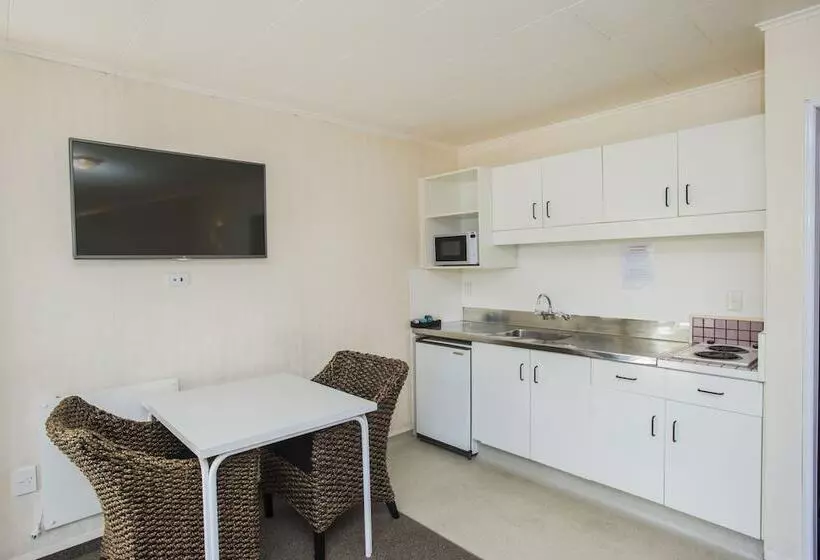 ホテル Colonial On Gladstone