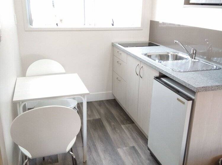 Hotel Colonial On Gladstone