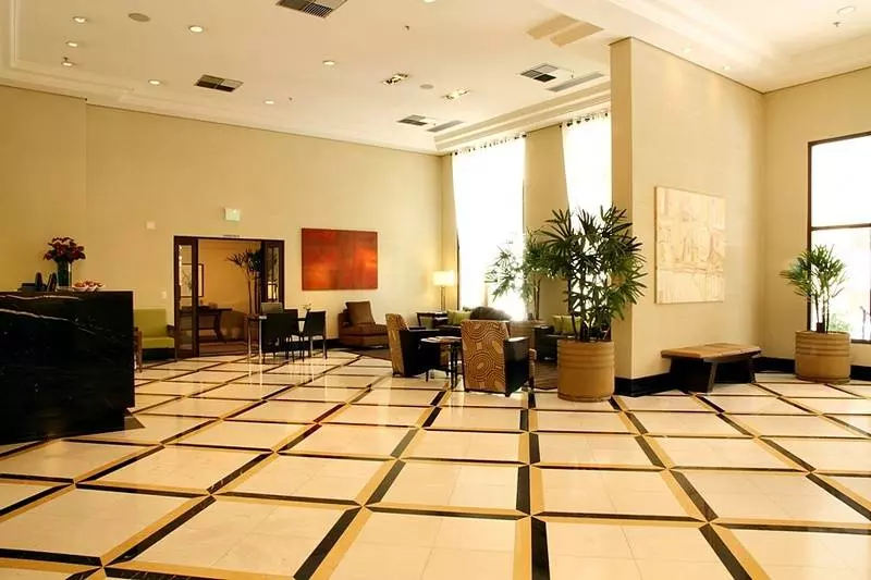 هتل George V Casa Branca