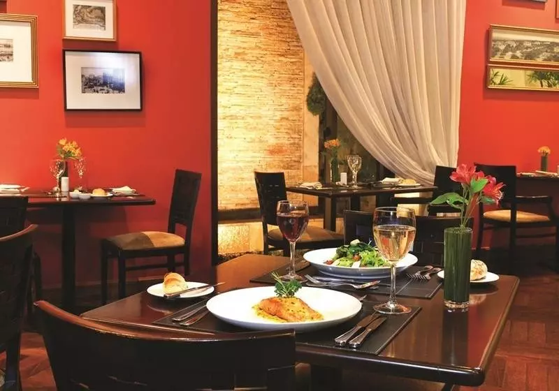 هتل George V Casa Branca