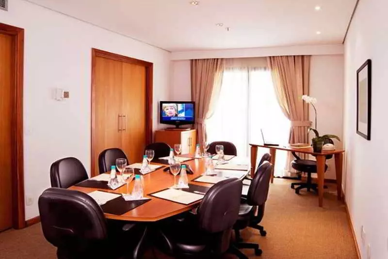 هتل George V Casa Branca