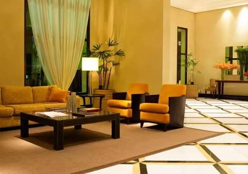 هتل George V Casa Branca