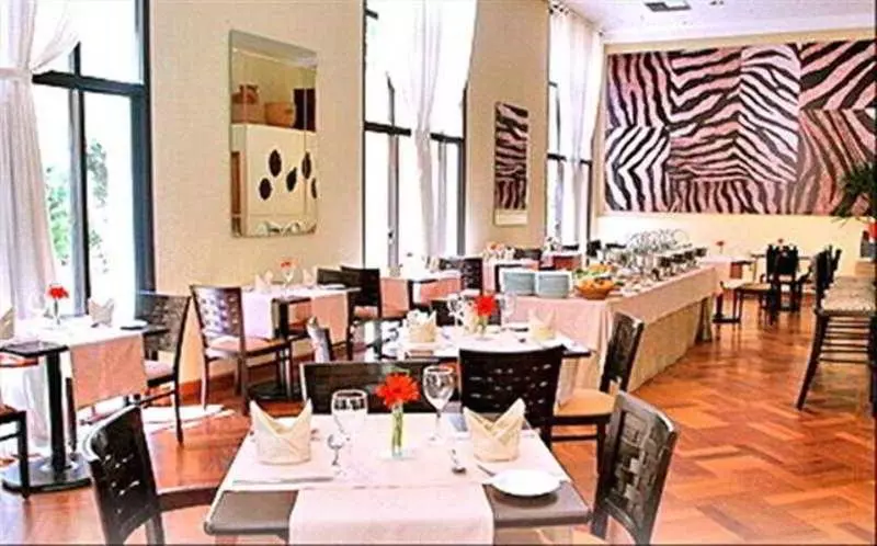 هتل George V Casa Branca