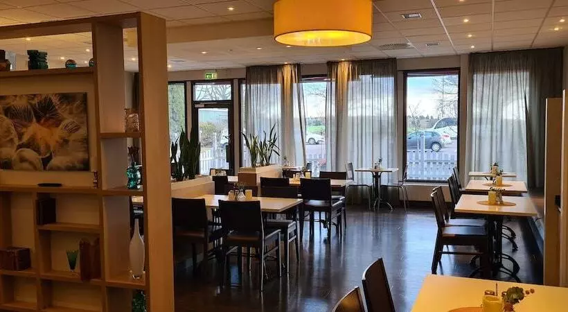 ホテル Good Morning+ Nyköping