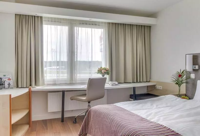 ホテル Good Morning+ Nyköping