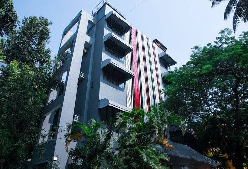 Hotel Highway Residency