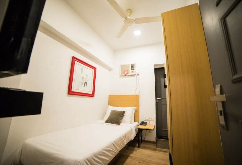 Hotel Highway Residency