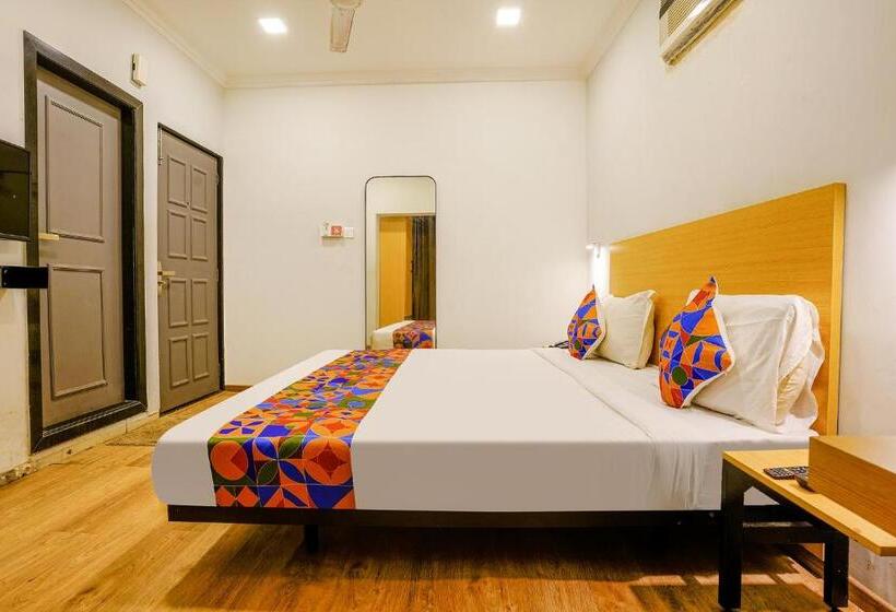 Hotel Highway Residency