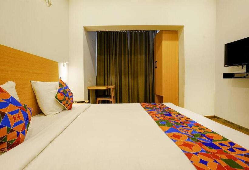 Hotel Highway Residency