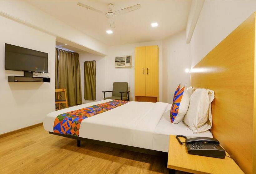 Hotel Highway Residency