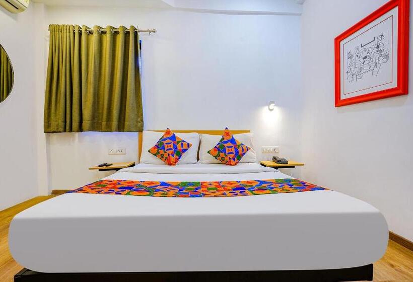 Hotel Highway Residency