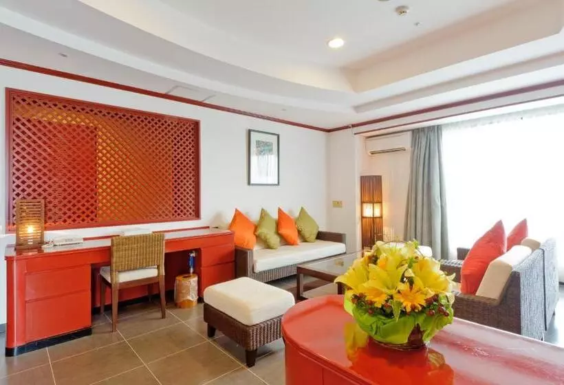 酒店 Okinawa Grand Mer Resort