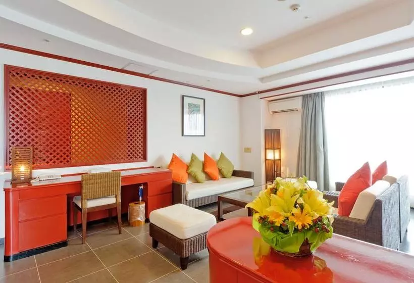 酒店 Okinawa Grand Mer Resort