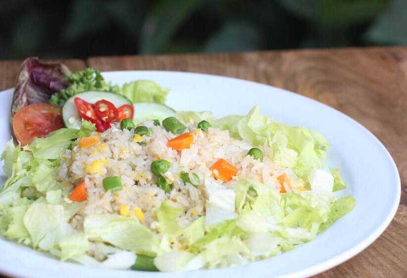 בית מלון כפרי Parigata Resorts And Spa