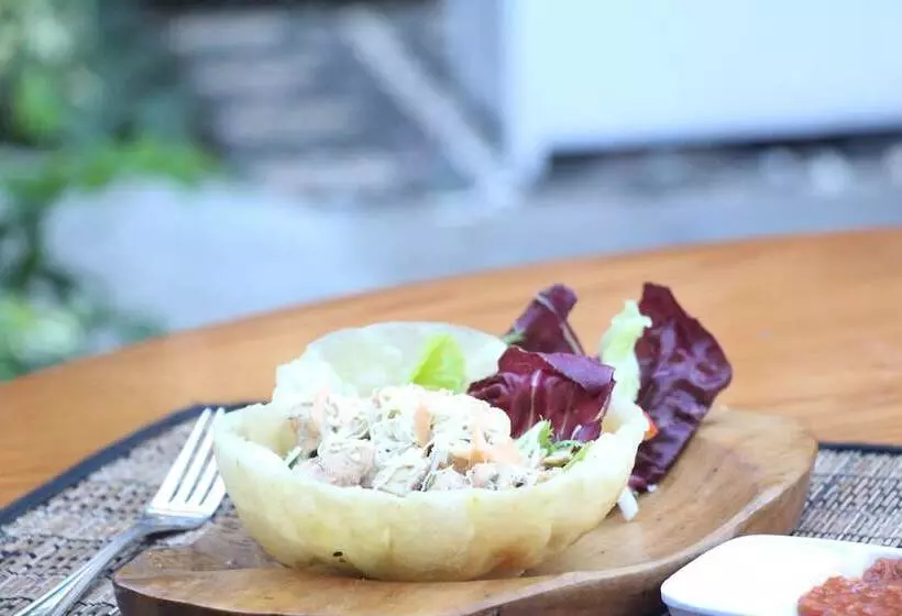 Hotel Parigata Resorts And Spa